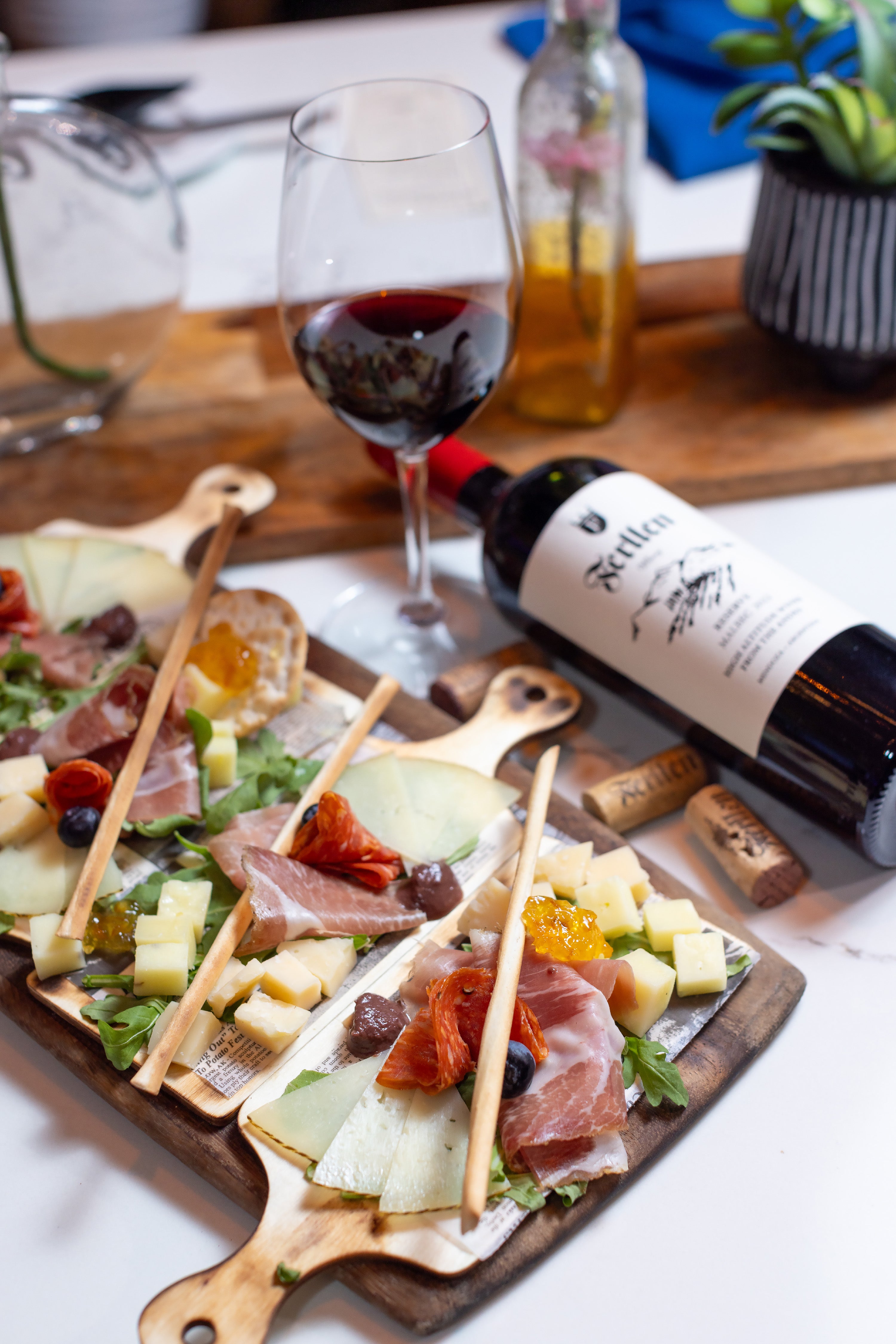 Wine Tasting & Pairings